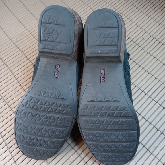 TEVA women's Foxy Bison Black Ankle Zip Heeled Harness Brushed Leather Boots Siz - Picture 11 of 11